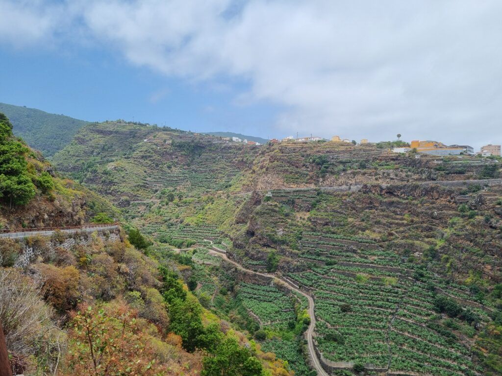 La Palma: Los Tilos cascadas &amp; Playa de los Cancajos - travel -